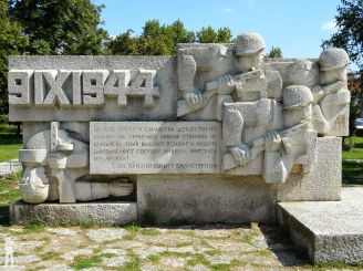 Monument 25 Jahren 9.IX.1944, Silistra